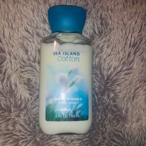 Bath & Bodyworks Sea Island Cotton Body Lotion